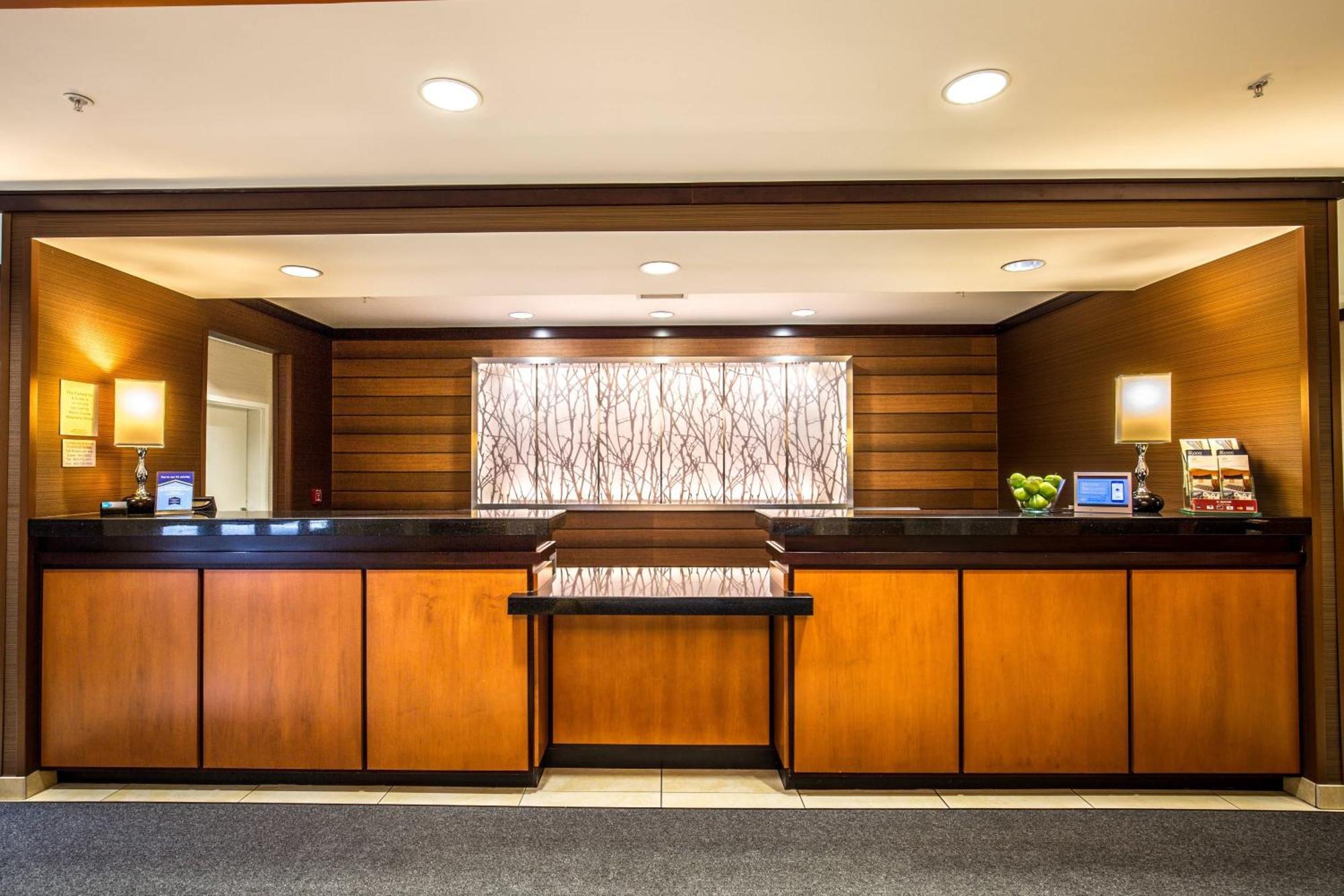 Fairfield Inn And Suites By Marriott Portsmouth Ексетер Екстериор снимка