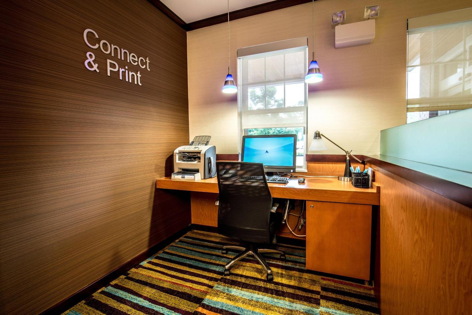 Fairfield Inn And Suites By Marriott Portsmouth Ексетер Екстериор снимка