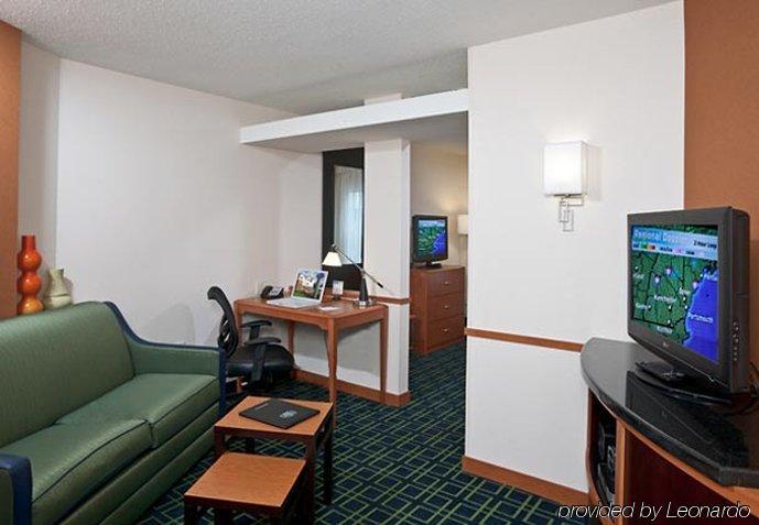 Fairfield Inn And Suites By Marriott Portsmouth Ексетер Стая снимка
