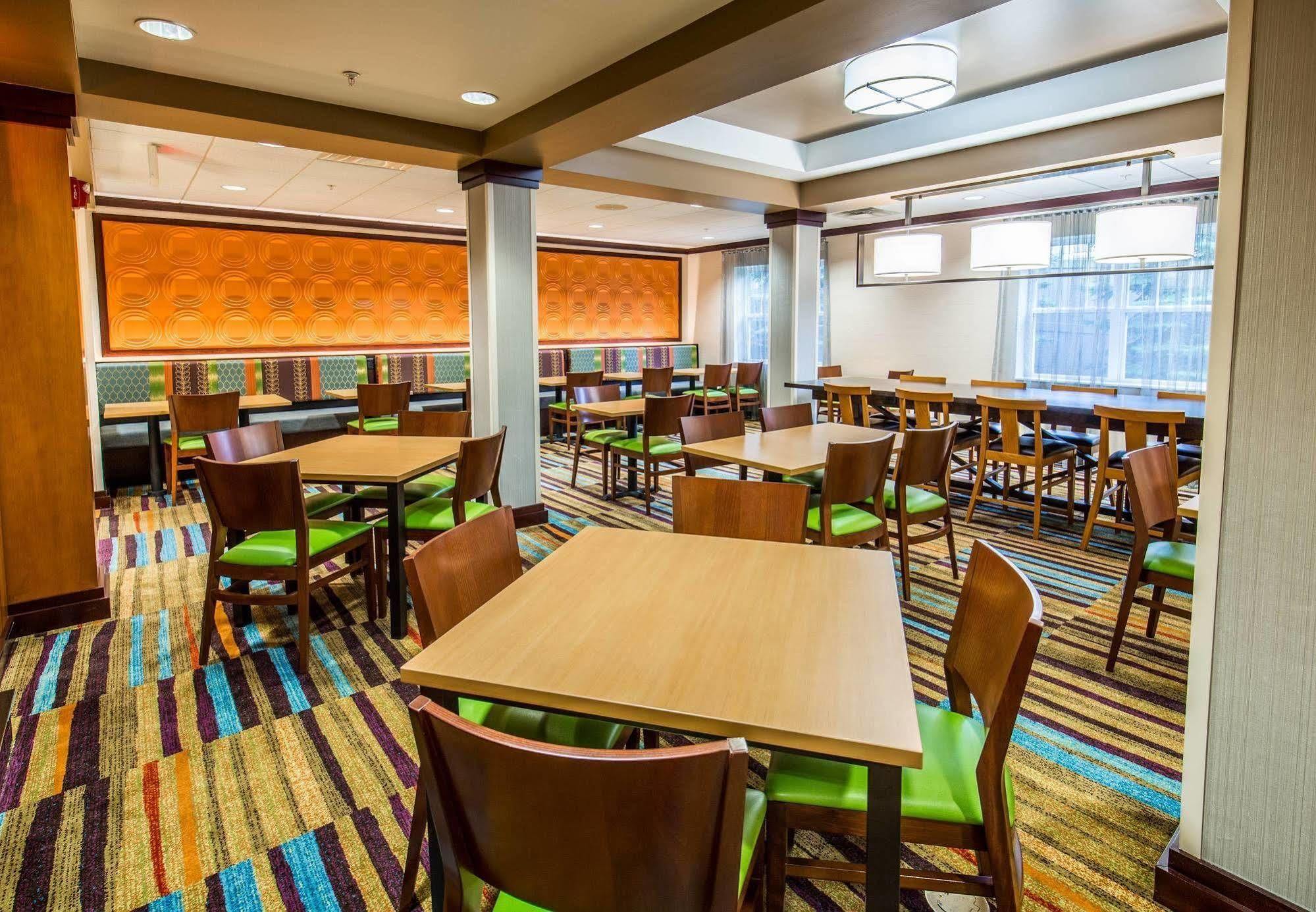 Fairfield Inn And Suites By Marriott Portsmouth Ексетер Екстериор снимка